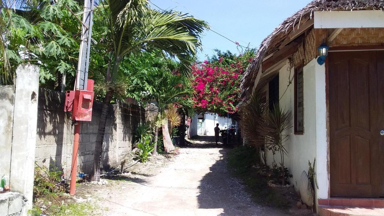 Rosita'S Cottages Near The Beach 莫阿尔博阿 外观 照片